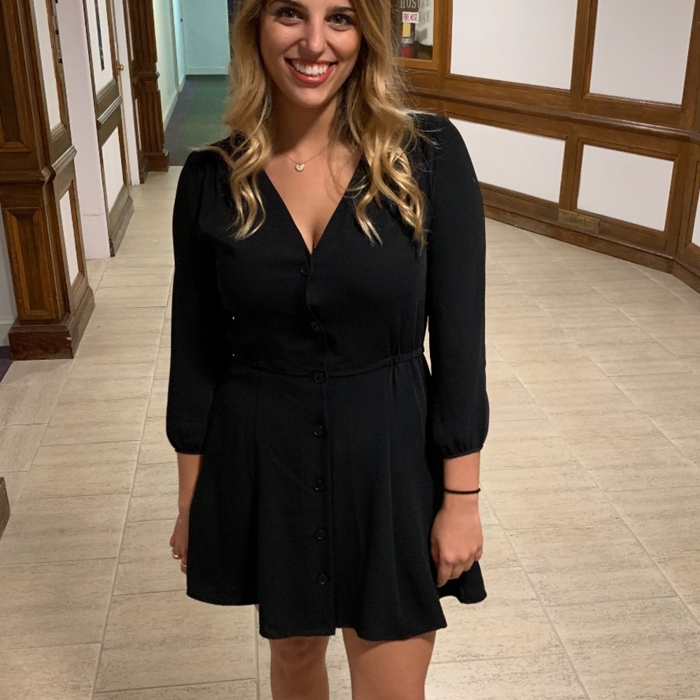 Aritzia - Babaton black dress